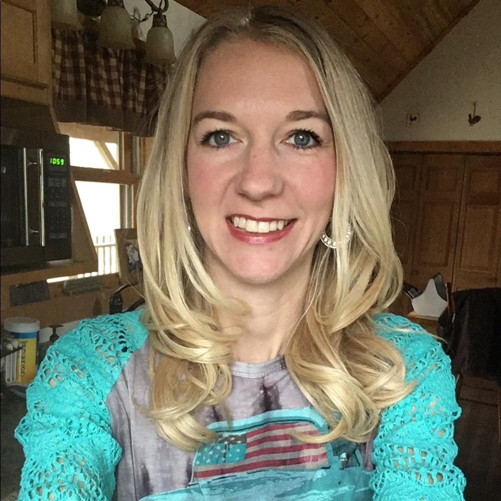 Meet your Posher, Nicole